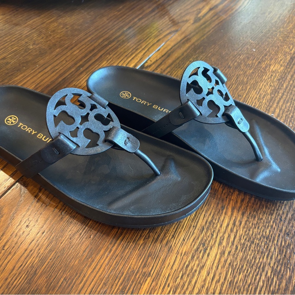 Tory Burch Miller cloud sandal. Black, leather top, foam core. Excellent cond - Picture 2 of 5